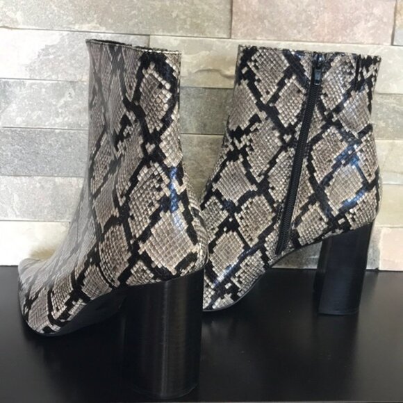 Jeffrey Campbell Raven Bootie - Picture 6 of 9